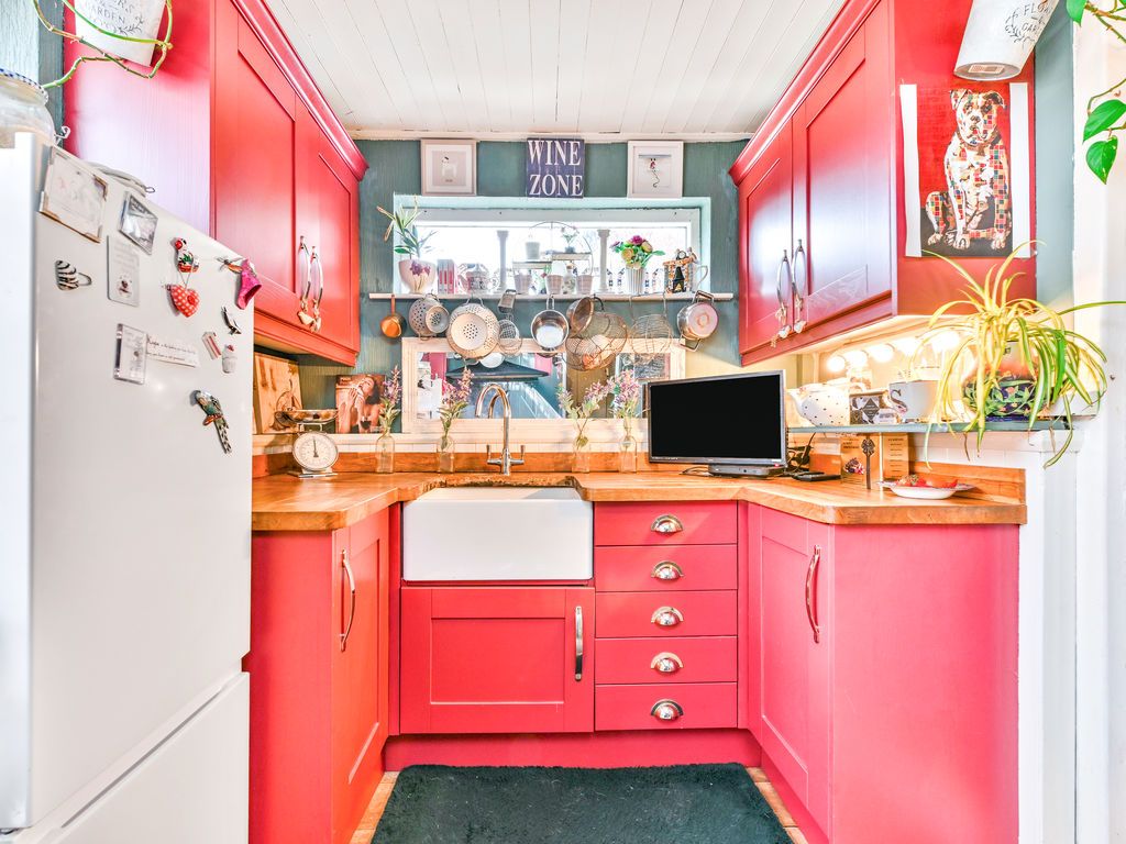 Property photo 1 of 17 Photo 1