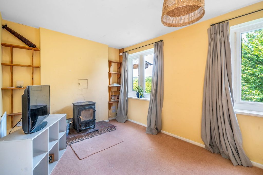 Property photo 3 of 14