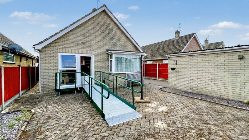 Property photo 1 of 12 Photo 13