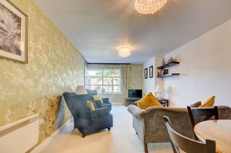 Property photo 3 of 8