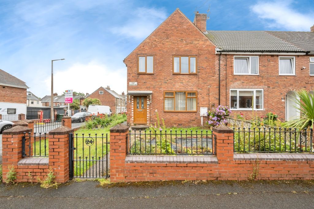 Property photo 1 of 17