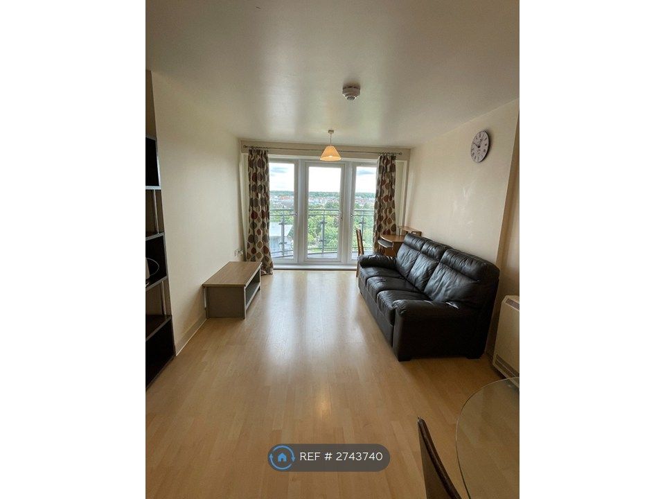 Property photo 3 of 9 Lounge