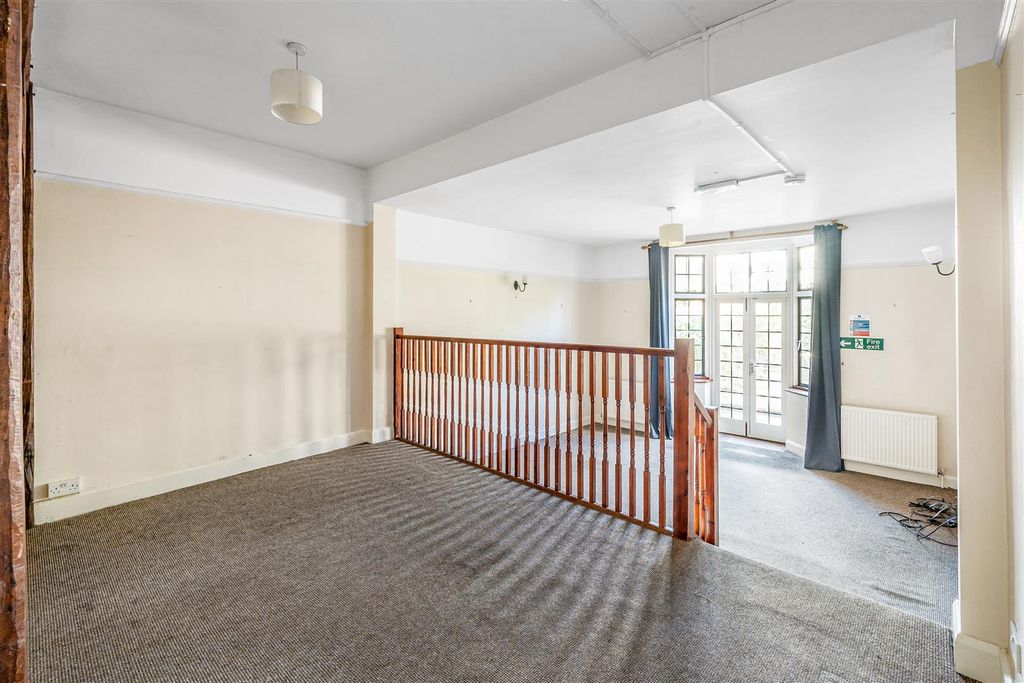 Property photo 2 of 14 Millenium-House-12.Jpg