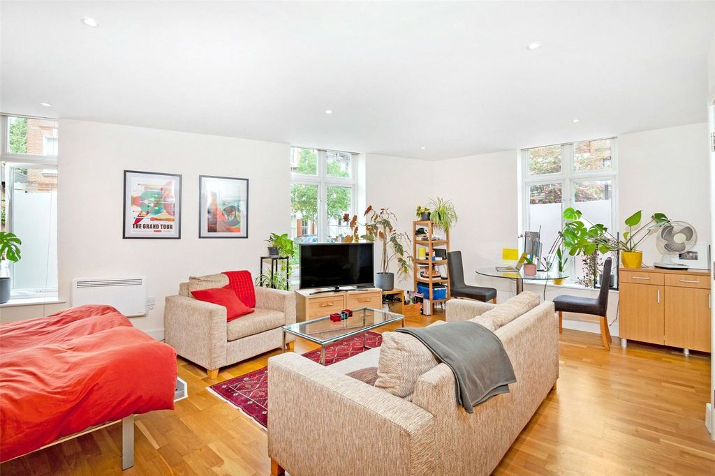 Property photo 3 of 10 Picture No. 16