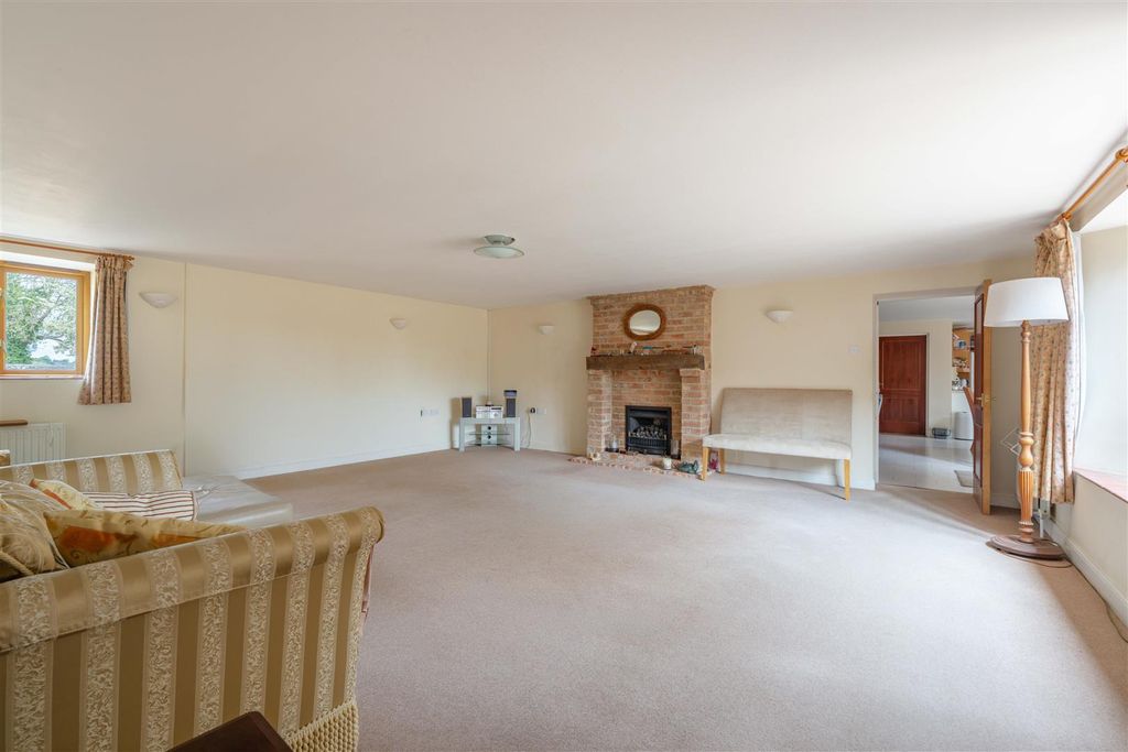 Additional image 10 of 6 bed detached house for saleRoade Hill, Ashton, Northampton NN7