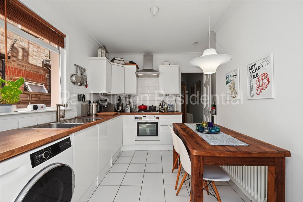Property photo 3 of 14 Picture No. 05