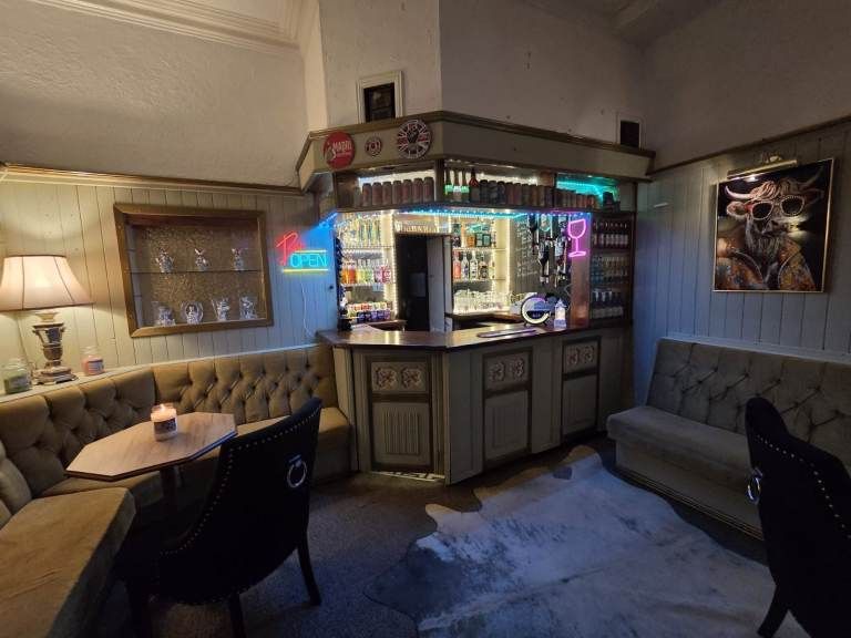 Property photo 2 of 11