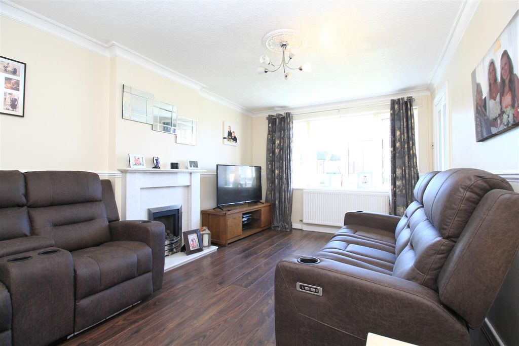 Property photo 2 of 16 Lounge...Jpg