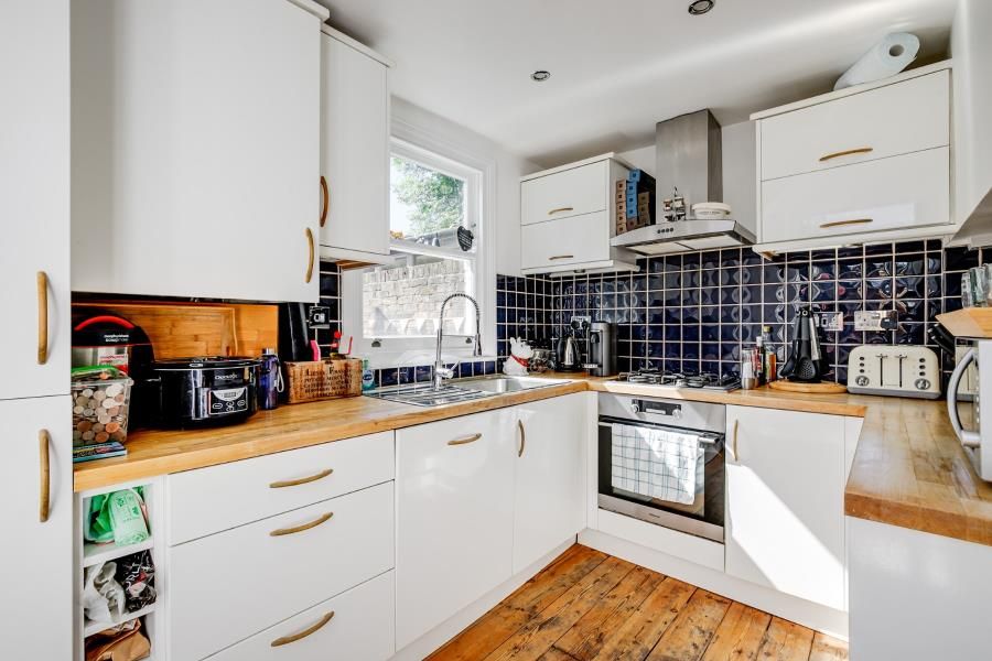 Property photo 3 of 8