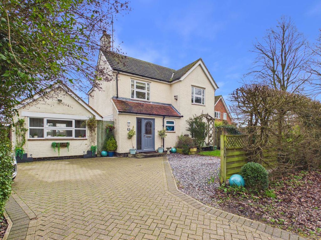 Property photo 1 of 40