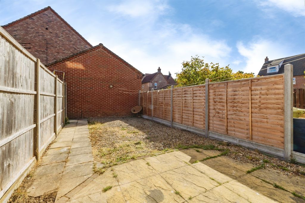 Property photo 2 of 21 Outside