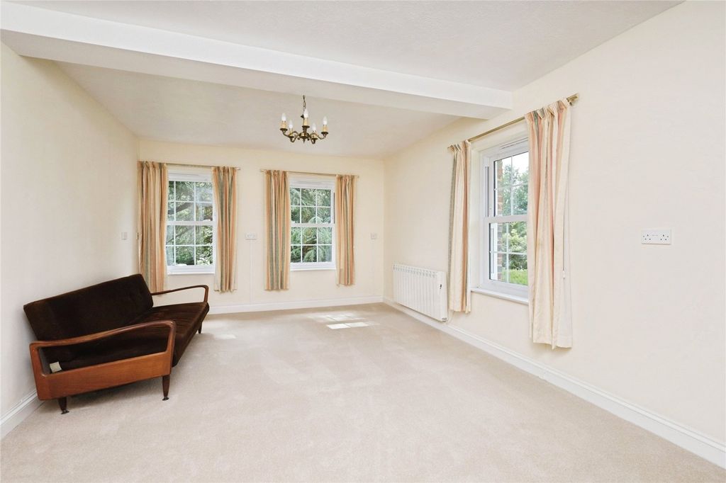 Property photo 3 of 26 Picture No. 29