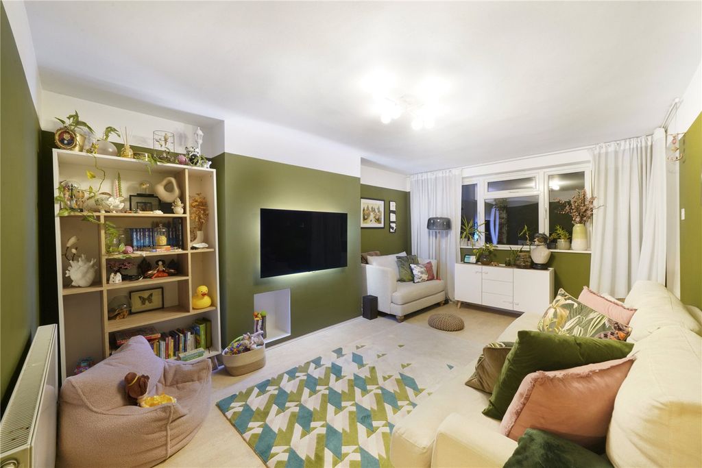 Property photo 2 of 11 Picture No. 02