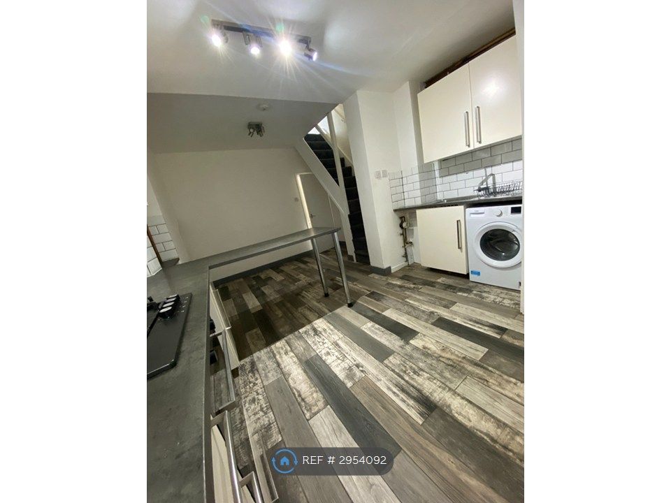 Property photo 3 of 14 Kitchen - Diner