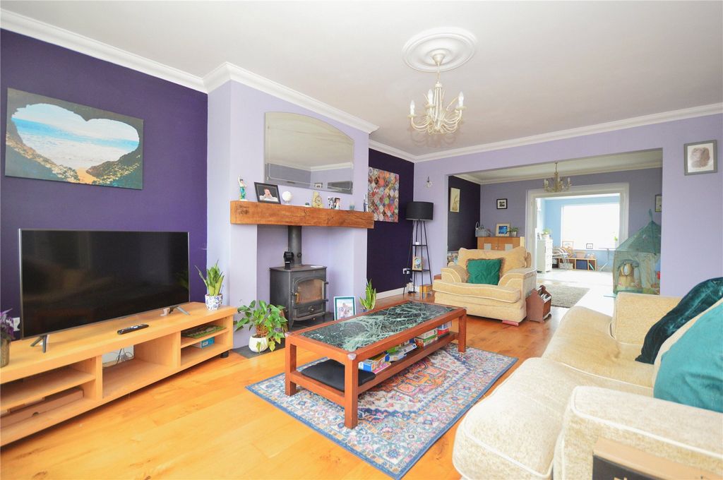 Property photo 3 of 29 Picture No. 24