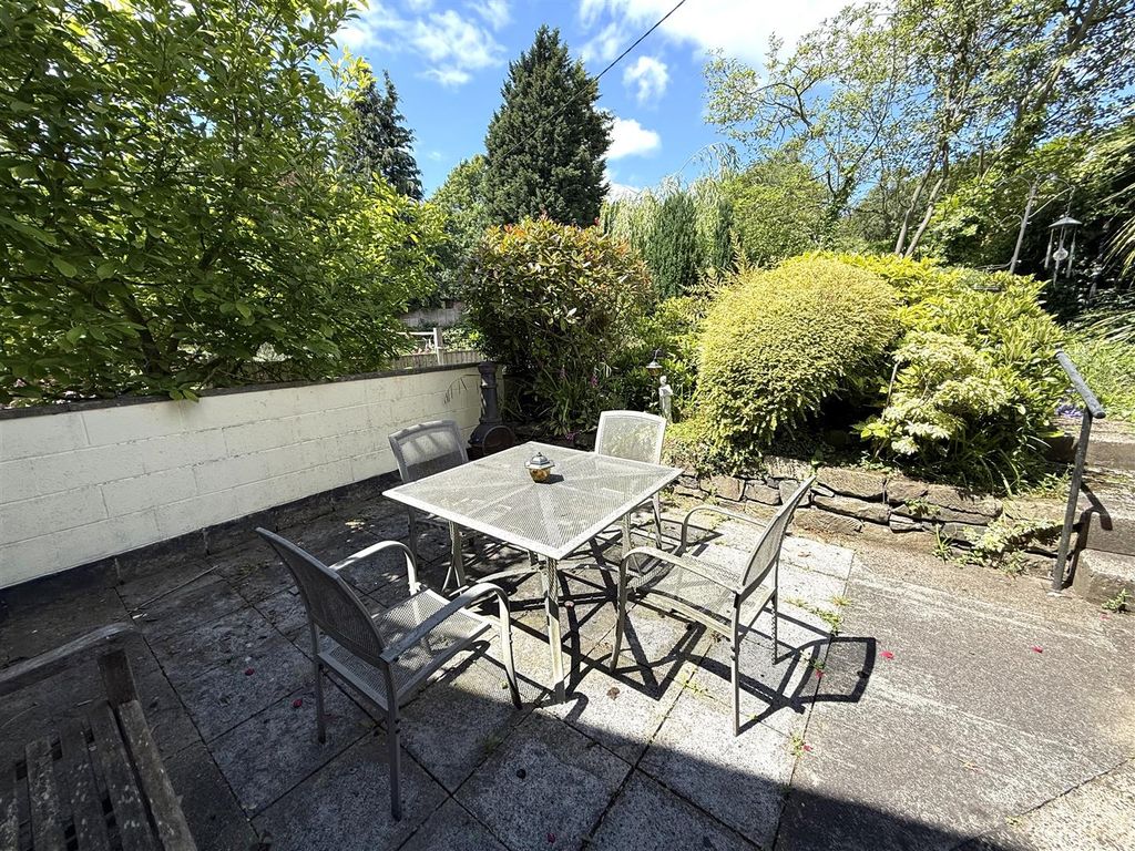 Property photo 3 of 14 Shaw 102.Jpg