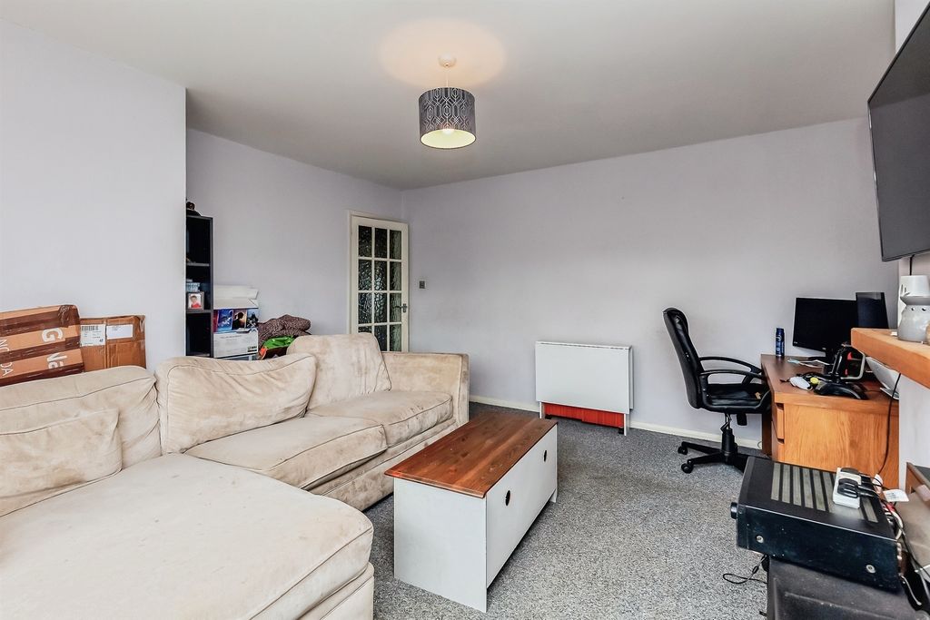 Property photo 3 of 16