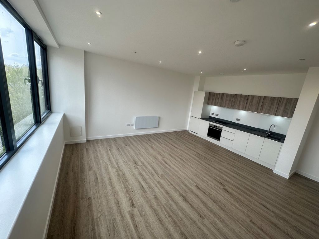 Property photo 2 of 8