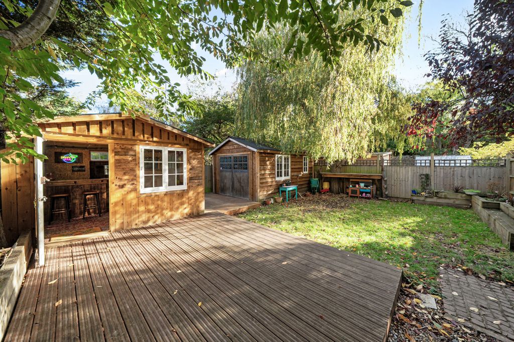 Property photo 3 of 18 1534410-14-6Ada2E...