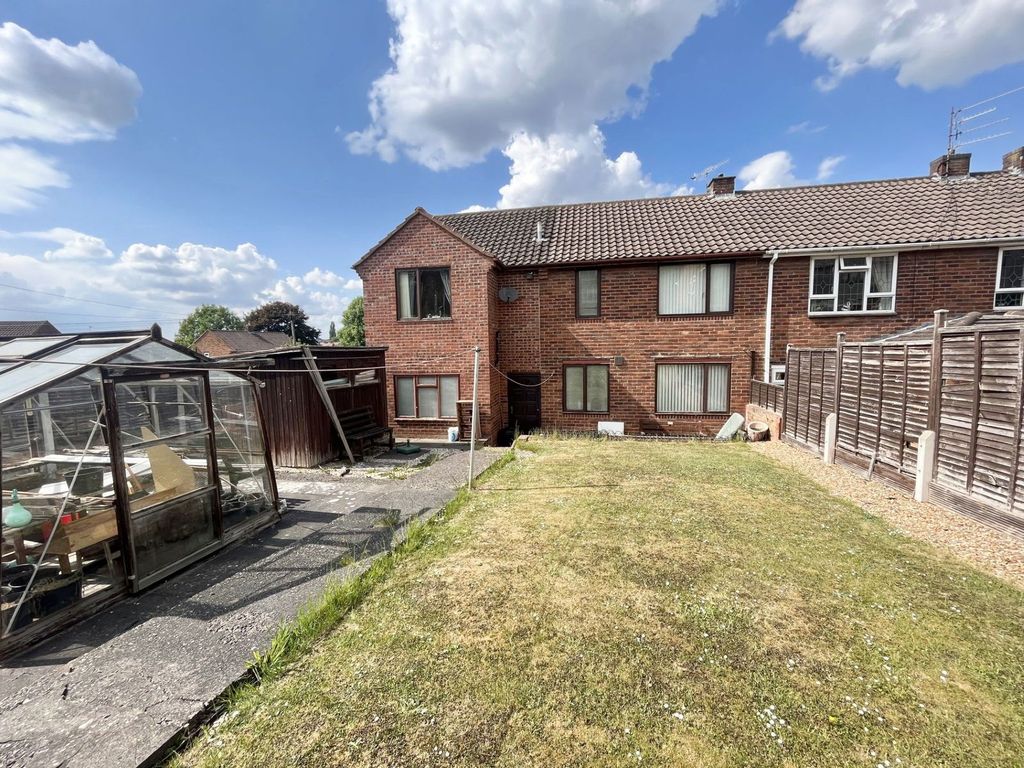 Property photo 2 of 19
