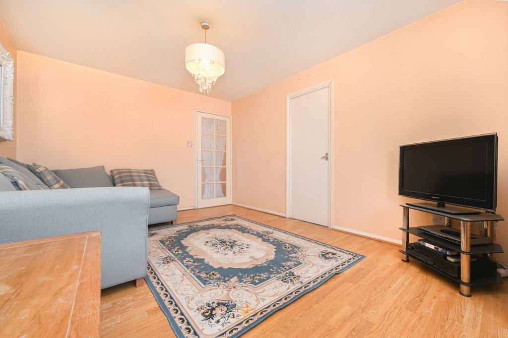 Property photo 3 of 12 Photo 15