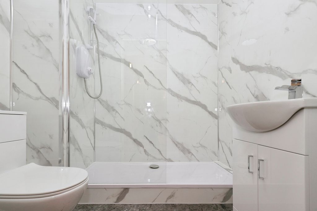 Property photo 1 of 12 Shower Room