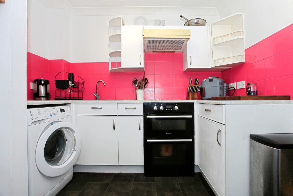 Property photo 2 of 17