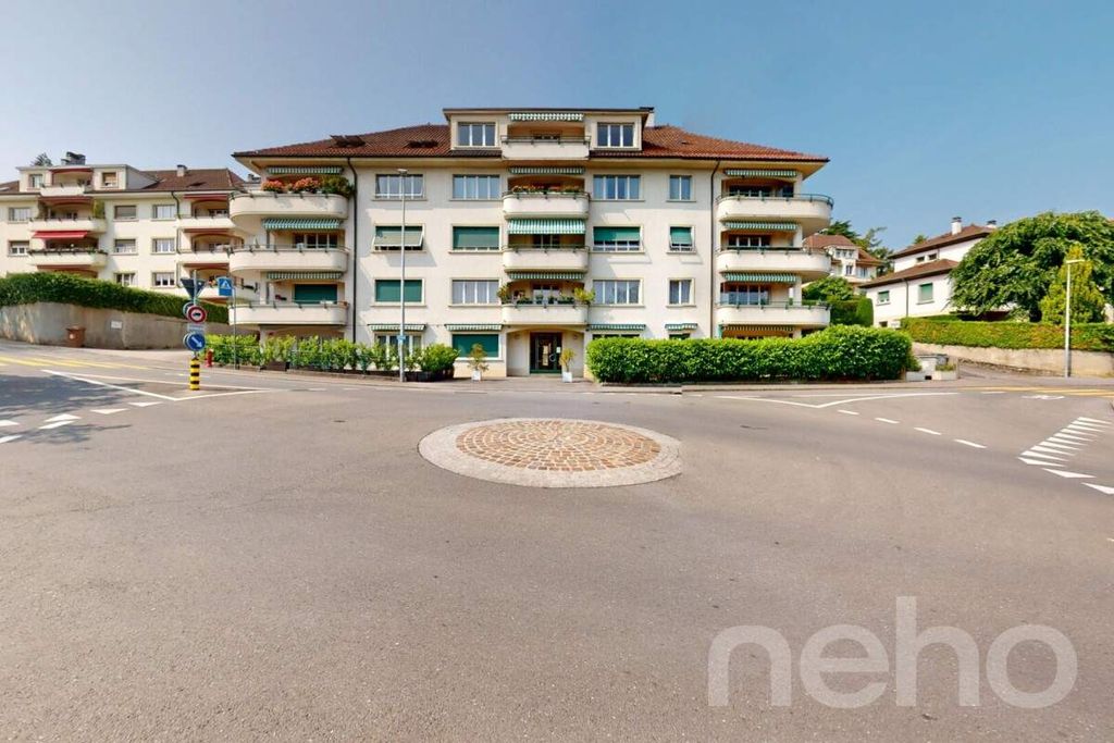 Property photo 3 of 13