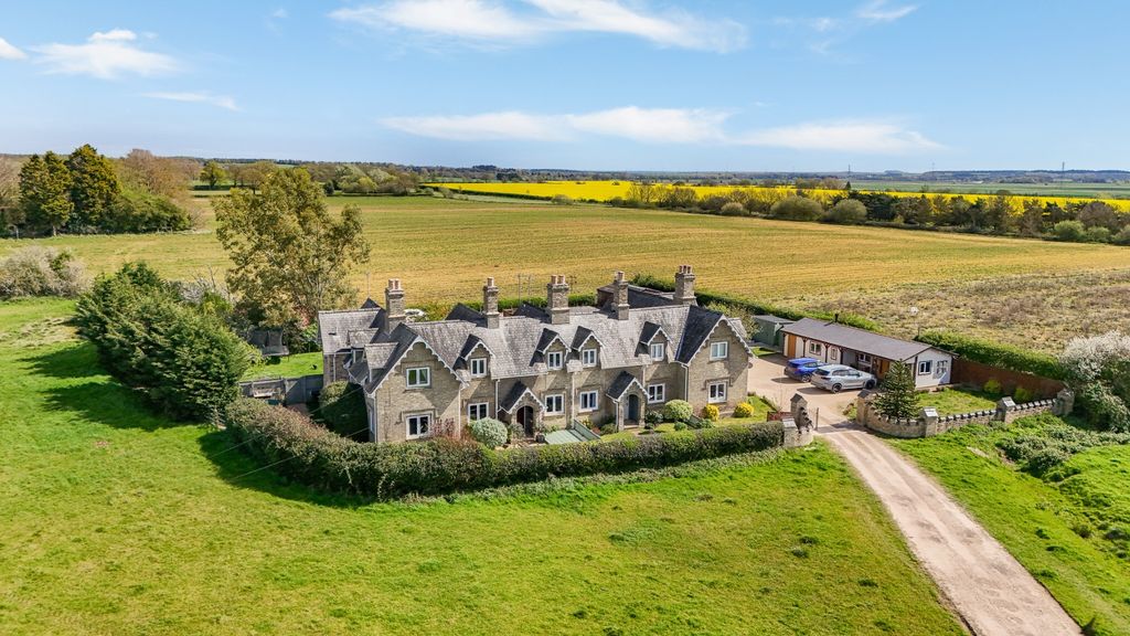 Property photo 2 of 40 5101153