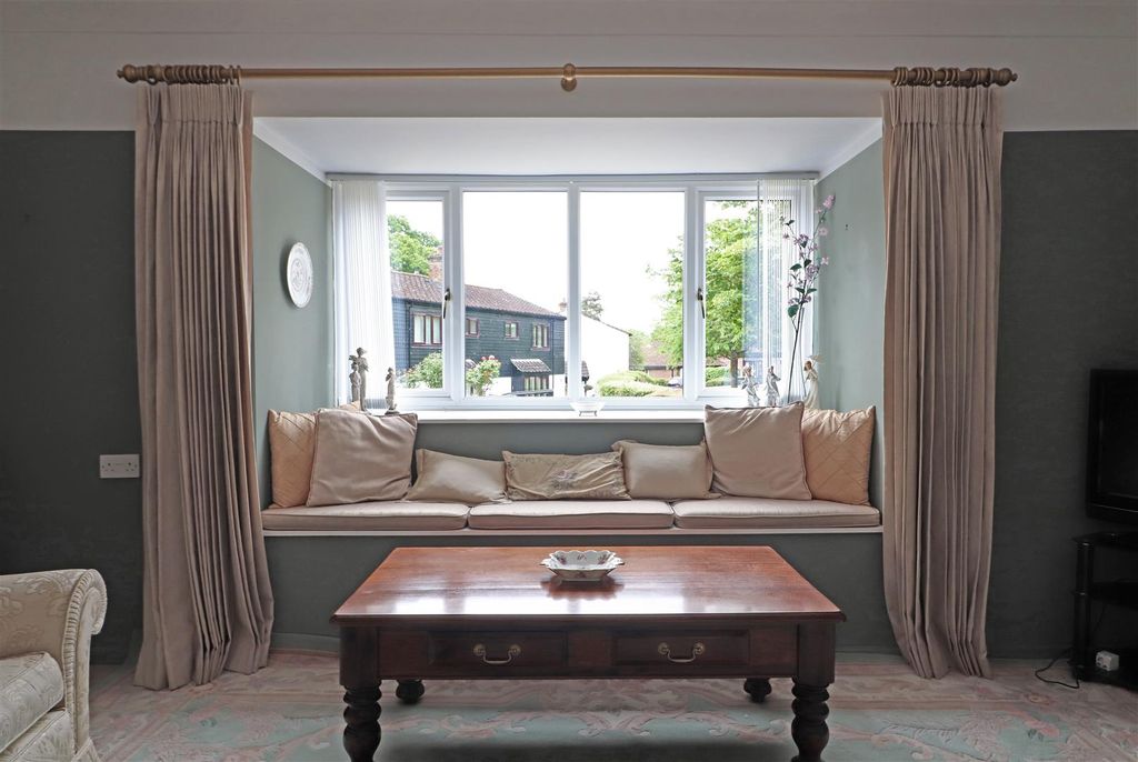 Property photo 3 of 20