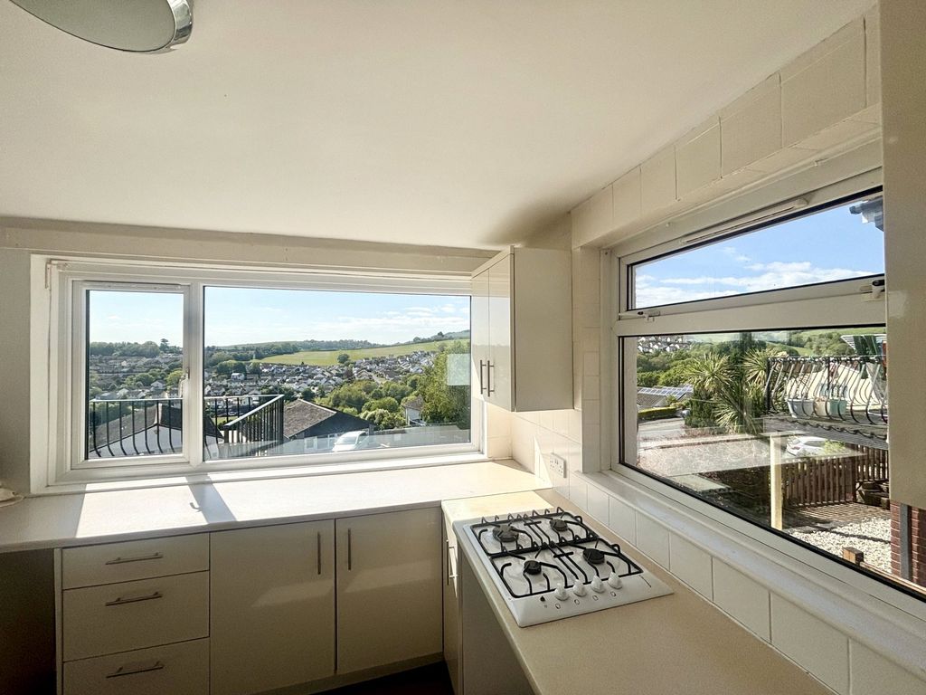 Property photo 2 of 19 2 - Kitchen