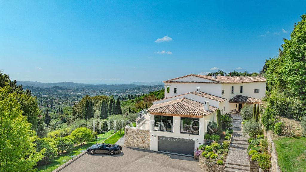 Property photo 1 of 40 High Quality Estate With Breathtaking Panoramic Views