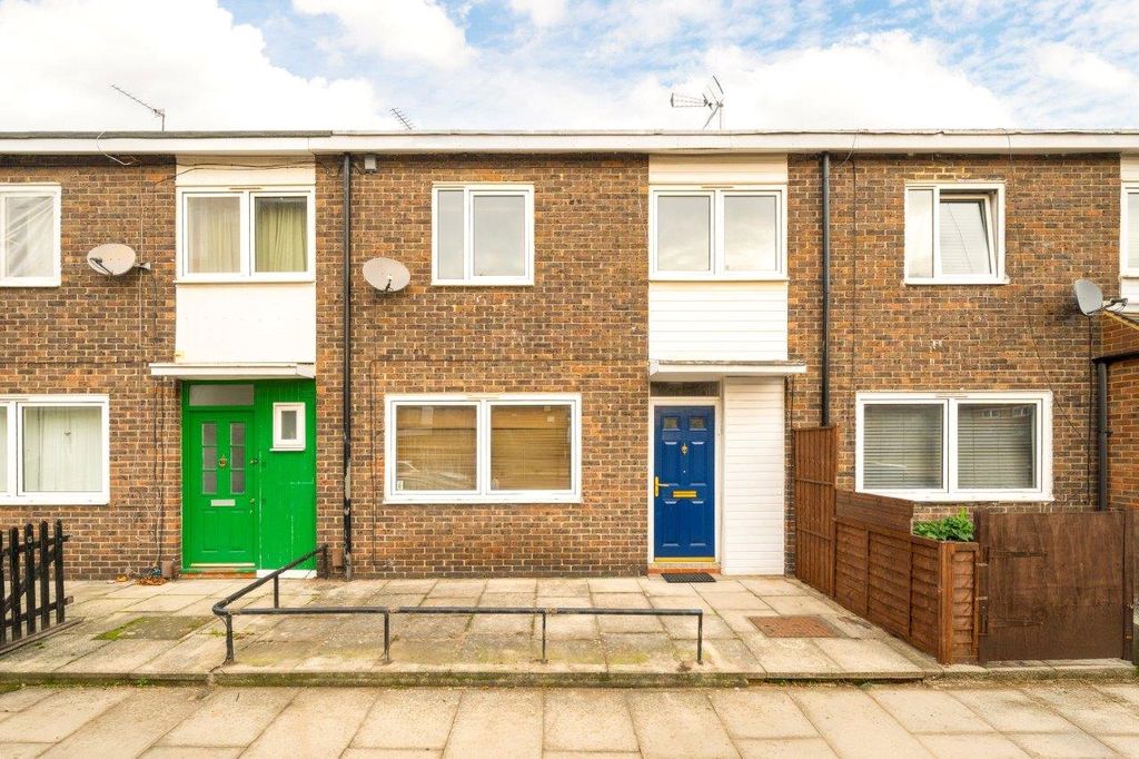 Property photo 2 of 14 Exterior