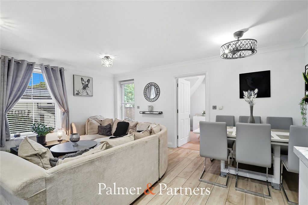 Property photo 3 of 25 Picture No. 22