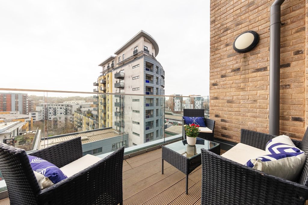 Property photo 1 of 10 094A2164