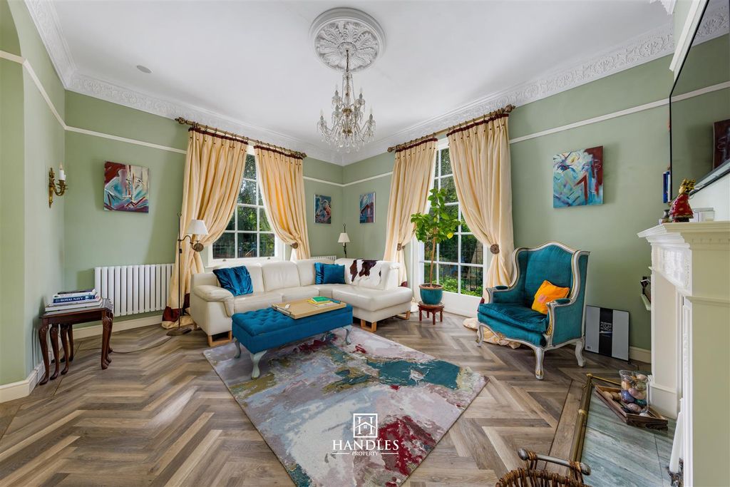 Property photo 3 of 17 Beauchamph3-21A.Jpg