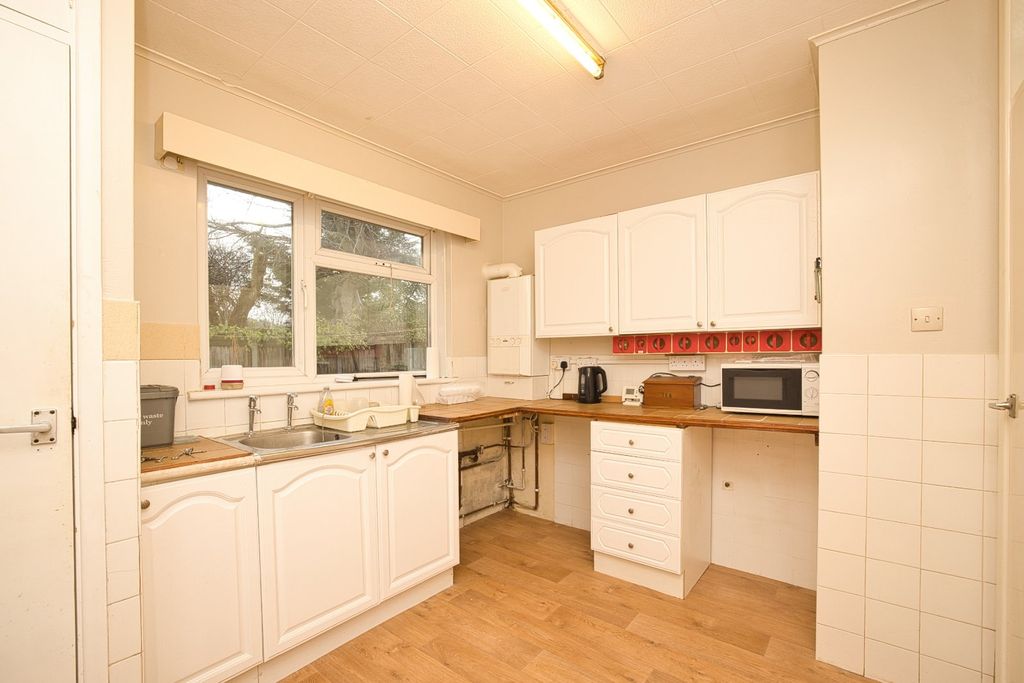 Property photo 3 of 14 Picture 3