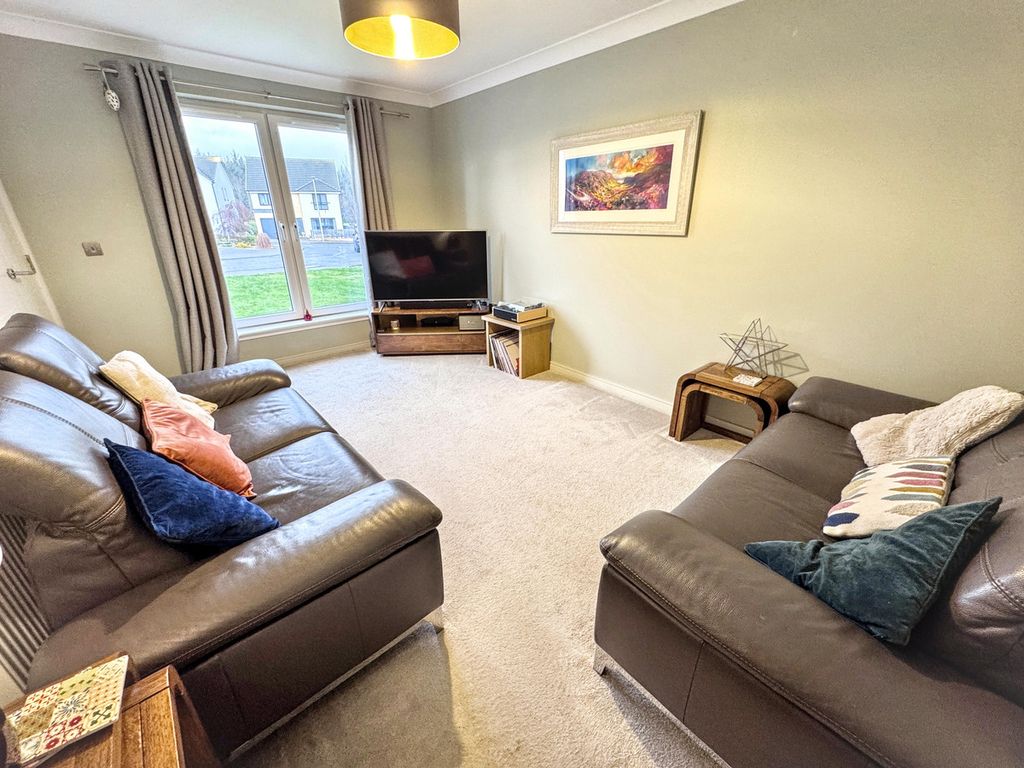 Property photo 3 of 26