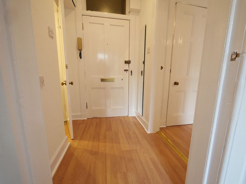 Property photo 2 of 10 Photo 2