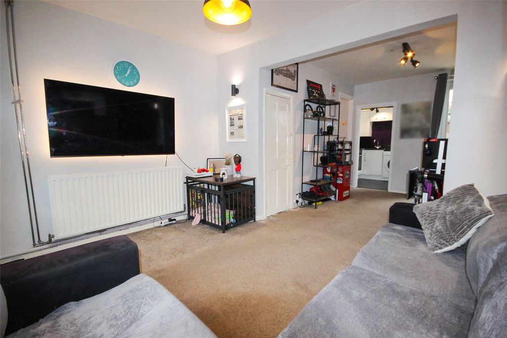 Property photo 2 of 16 Picture No. 13