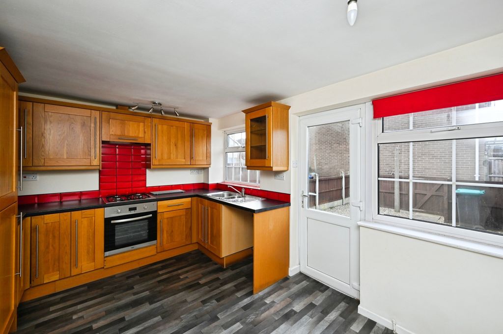 Property photo 3 of 15 Kitchen