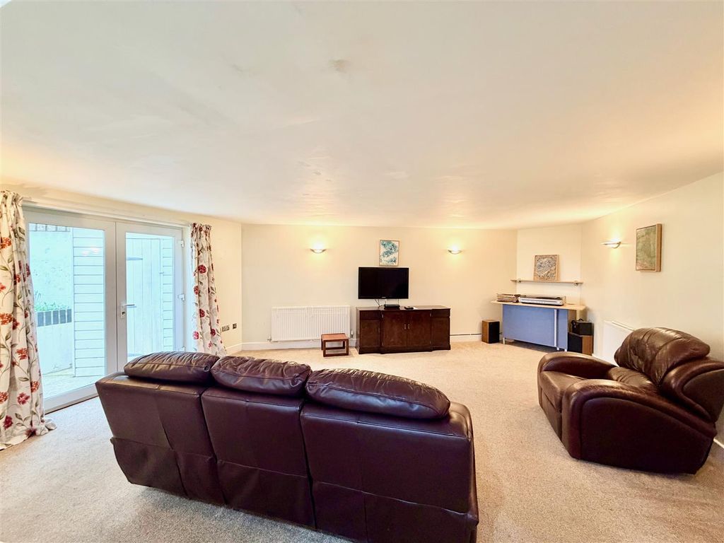 Property photo 3 of 39 Img_5314.Jpeg