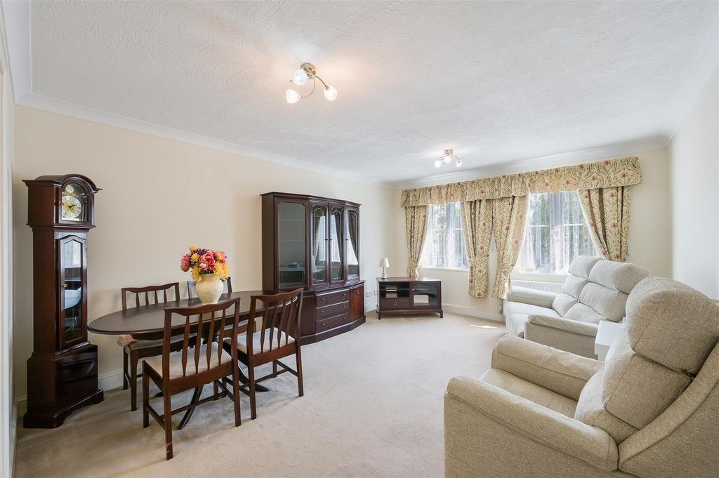Property photo 2 of 17 Beckett House, Flat 8 (11).Jpg