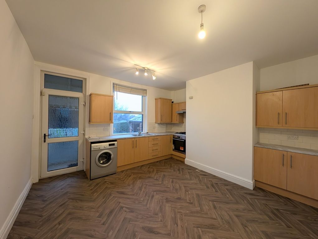 Property photo 2 of 20 Picture No. 24