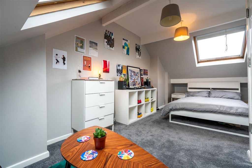 Property photo 3 of 9 23 Rosa Attic_.Jpg