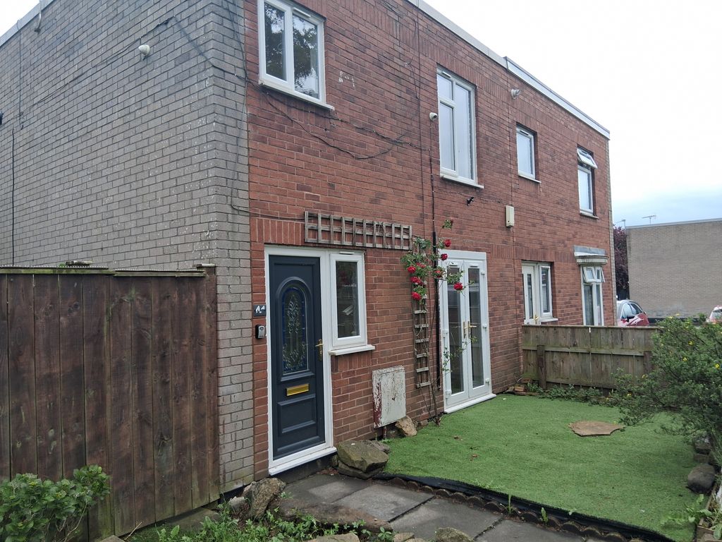 Property photo 1 of 11