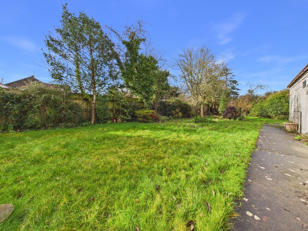 Property photo 2 of 24