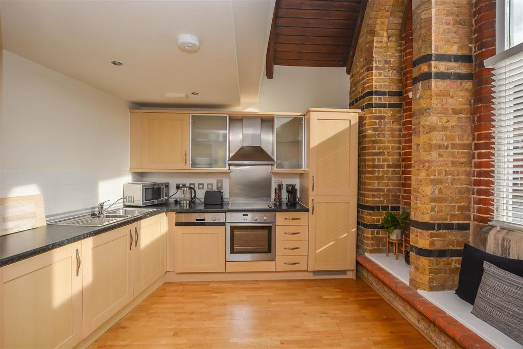 Property photo 2 of 17 Dsc_0926.Jpg