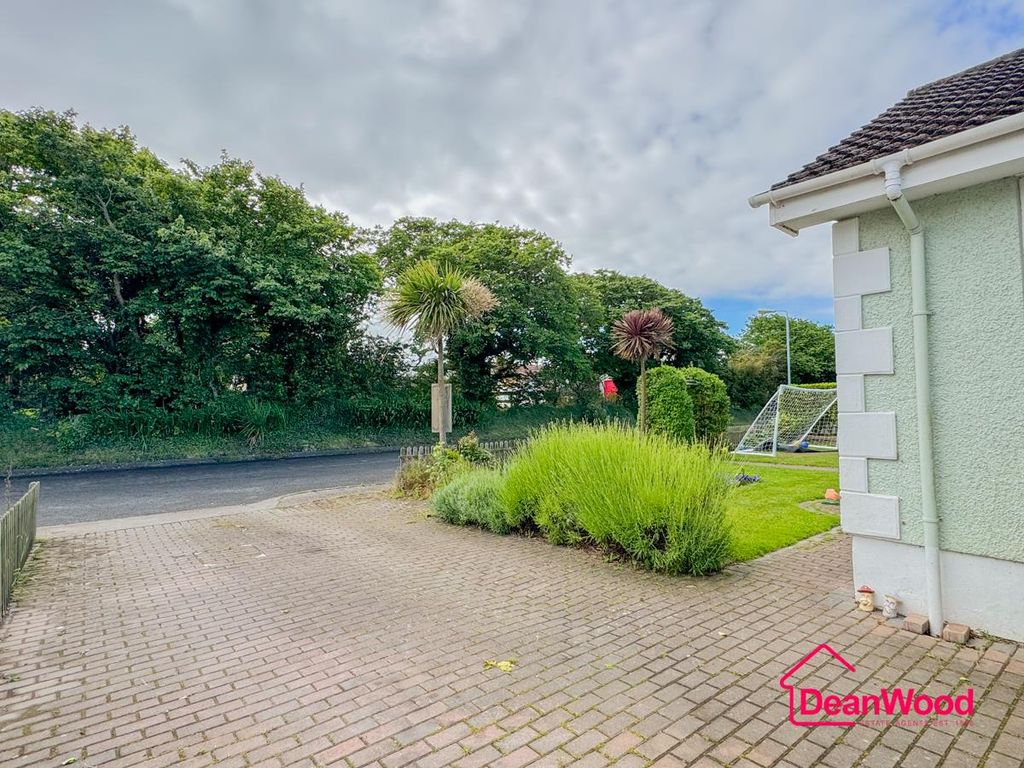 Property photo 3 of 45 No-05.Jpg