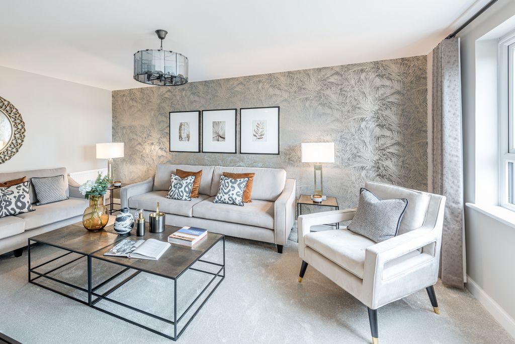 Property photo 1 of 9 Harris 4 Bedroom Home, Spacious Lounge